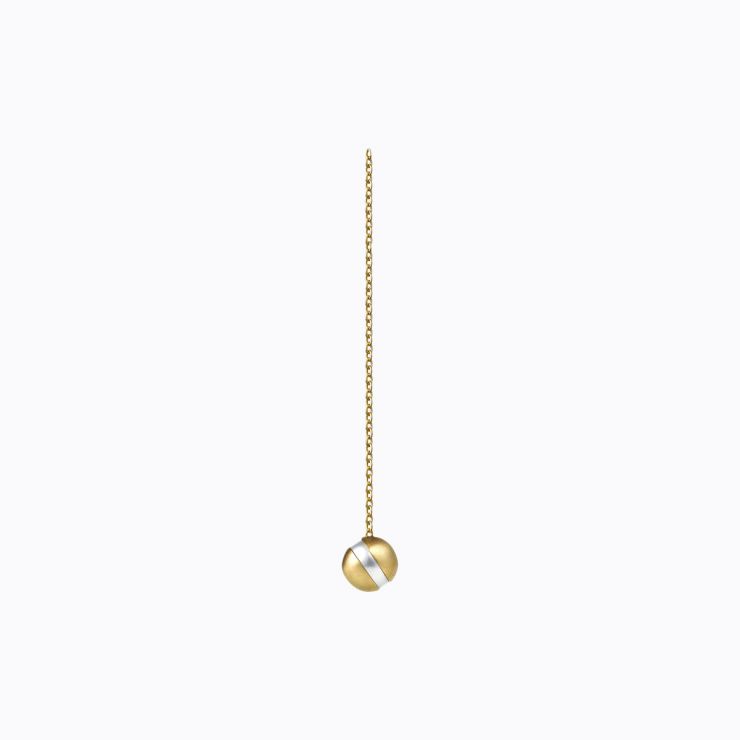 Center Pearl Chain Earring 45°, yellow gold